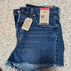 Levi’s shorts size 29 NWT